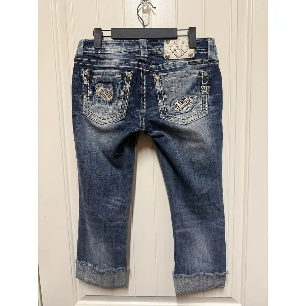 Miss Me Distressed Jeans Signature Cropped Size 28